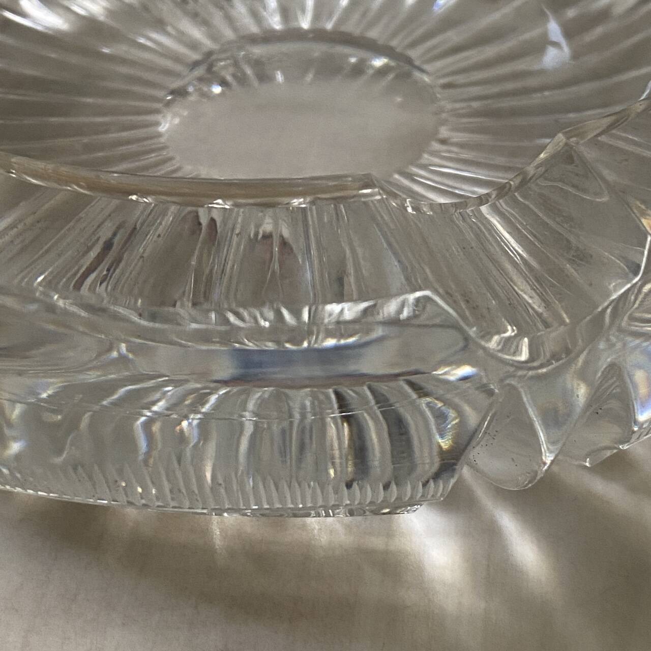 Ashtray or crystal catchall