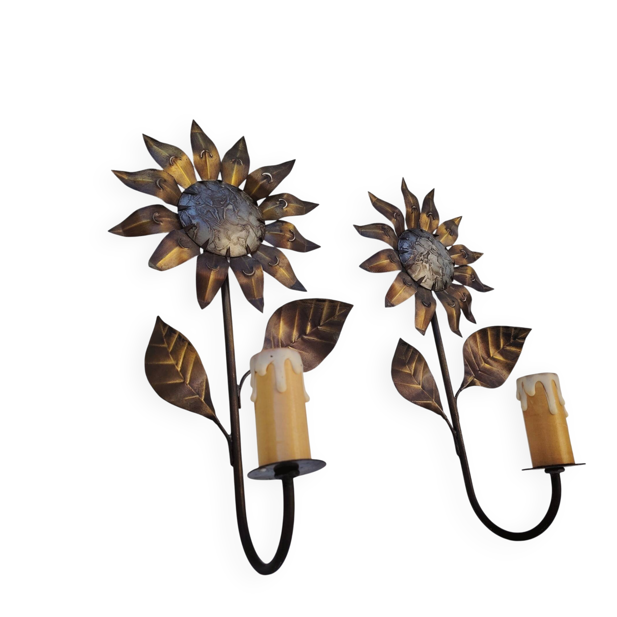 Paire d’appliques fleurs, cuivre et étain. Vintage