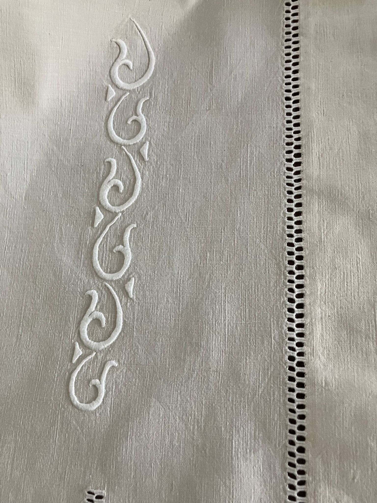 Drap métis avec monogramme MLB - Modèle 1