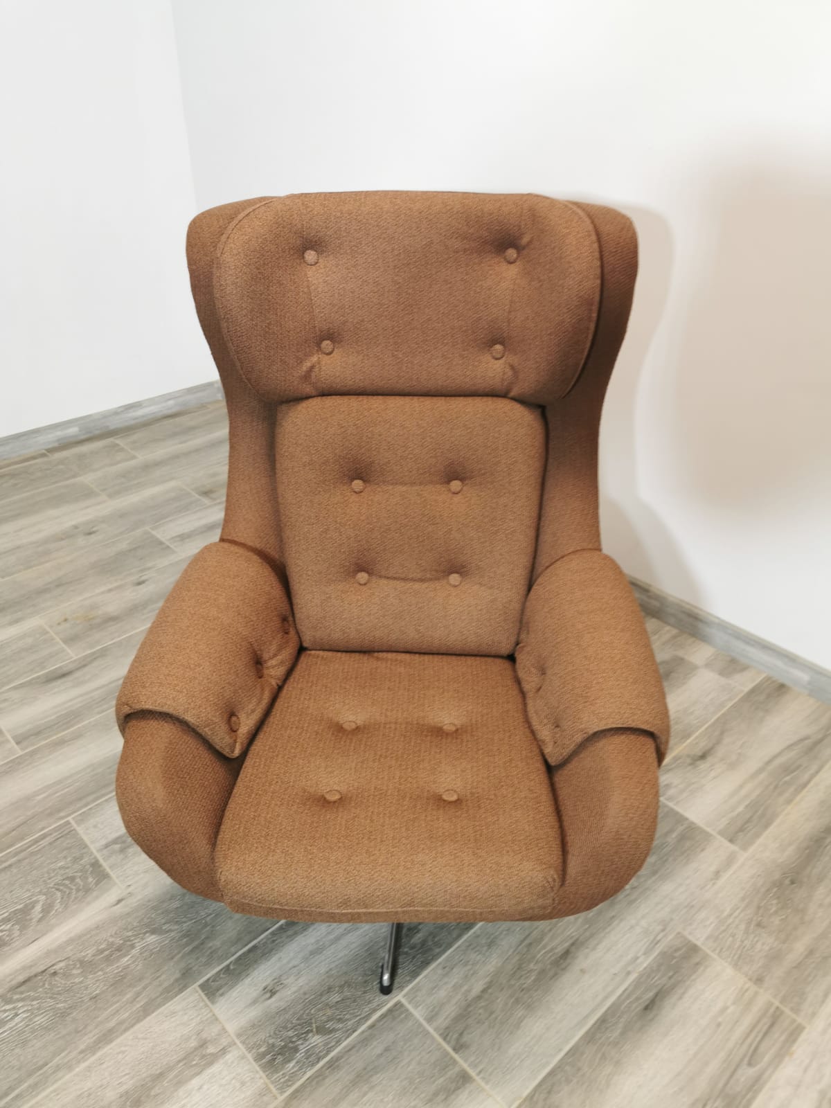 Vintage swivel chair from up zavody rousinov