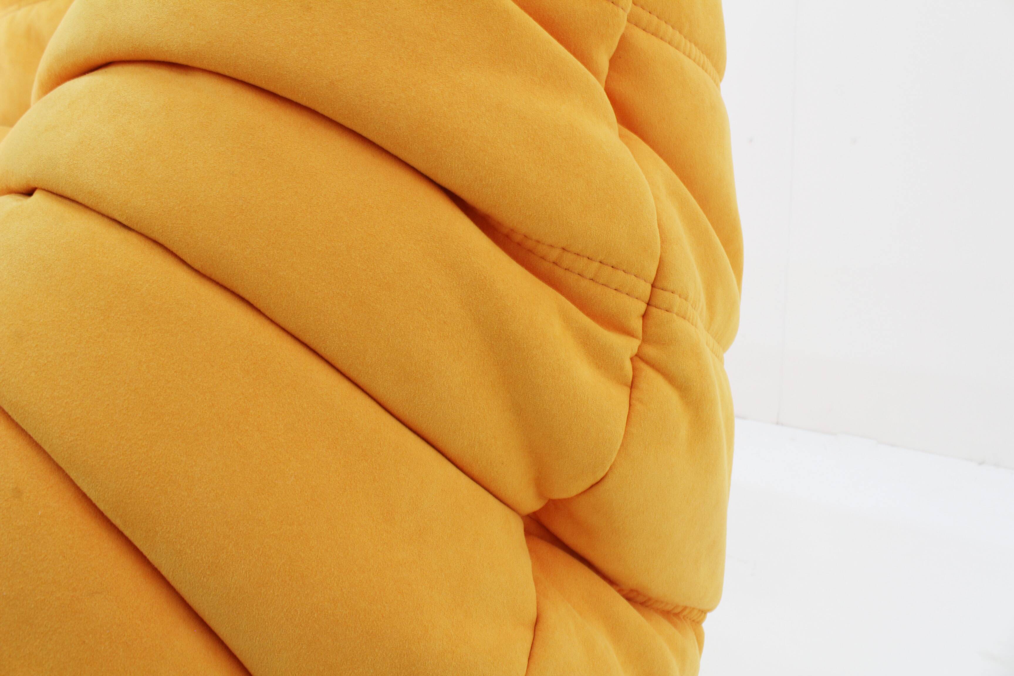 Canapé 2 places Togo ligne Roset par Michel Ducaroy