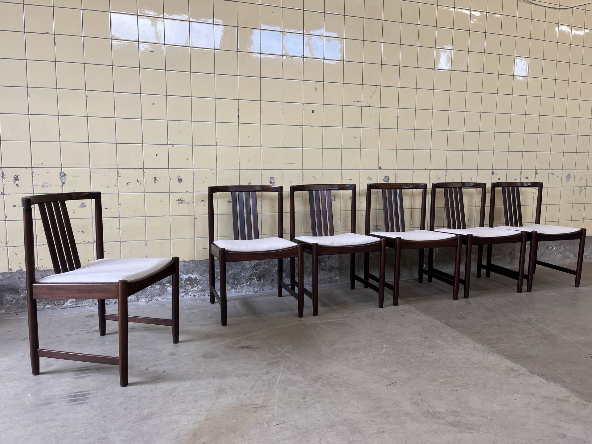 Set of six vintage Illum Wikkelsø dining chairs