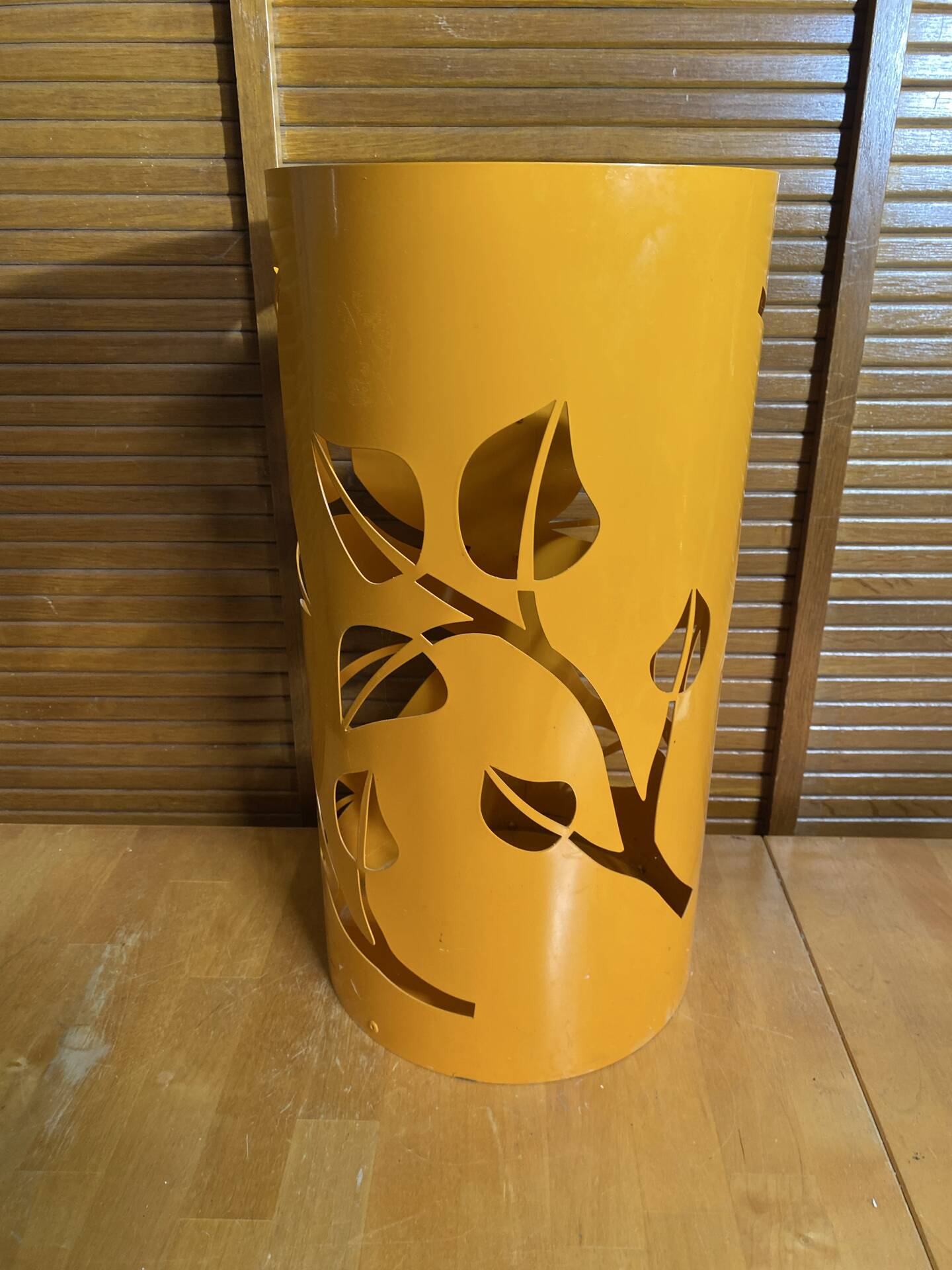 Orange Metal Cylindrical Design Umbrella Stand with Cut-Out Leaf Decoration #E2