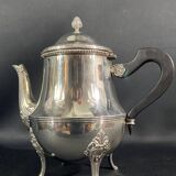 Théière en métal argenté ercuis décor frise de rang perles style louis xvi