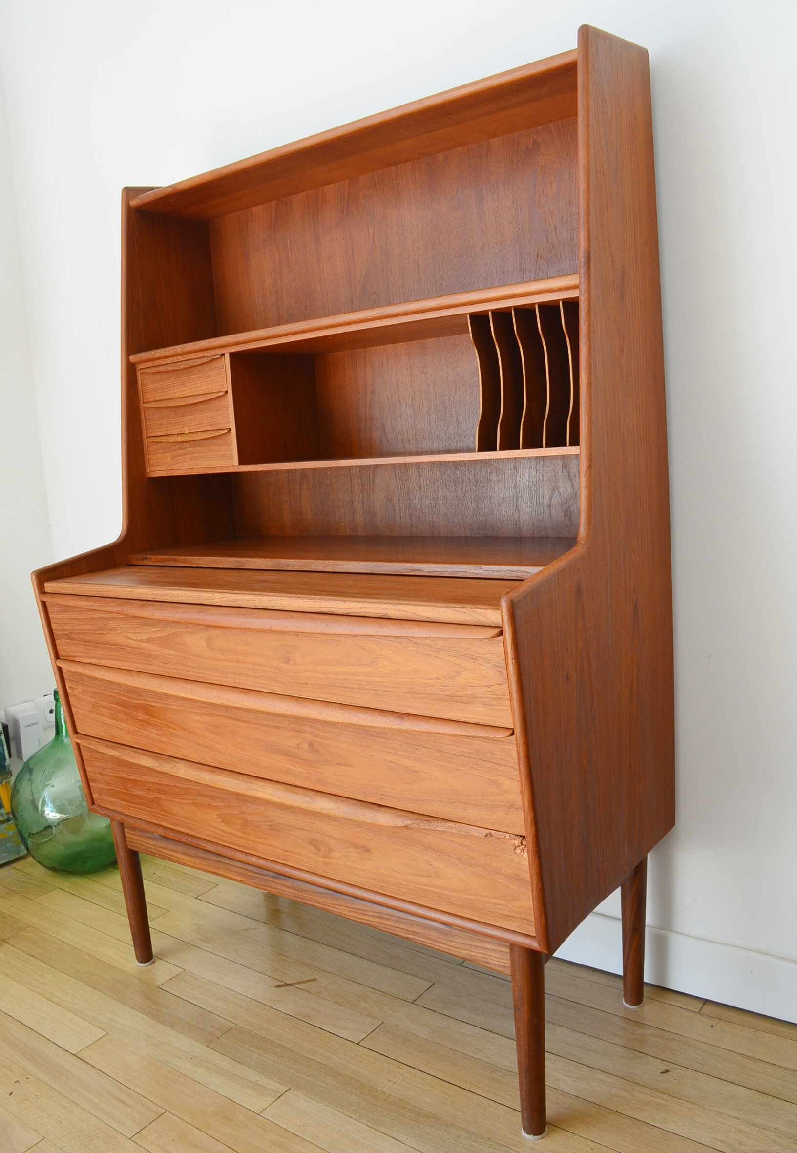 Secretary teck by Svend A Madsen 1960