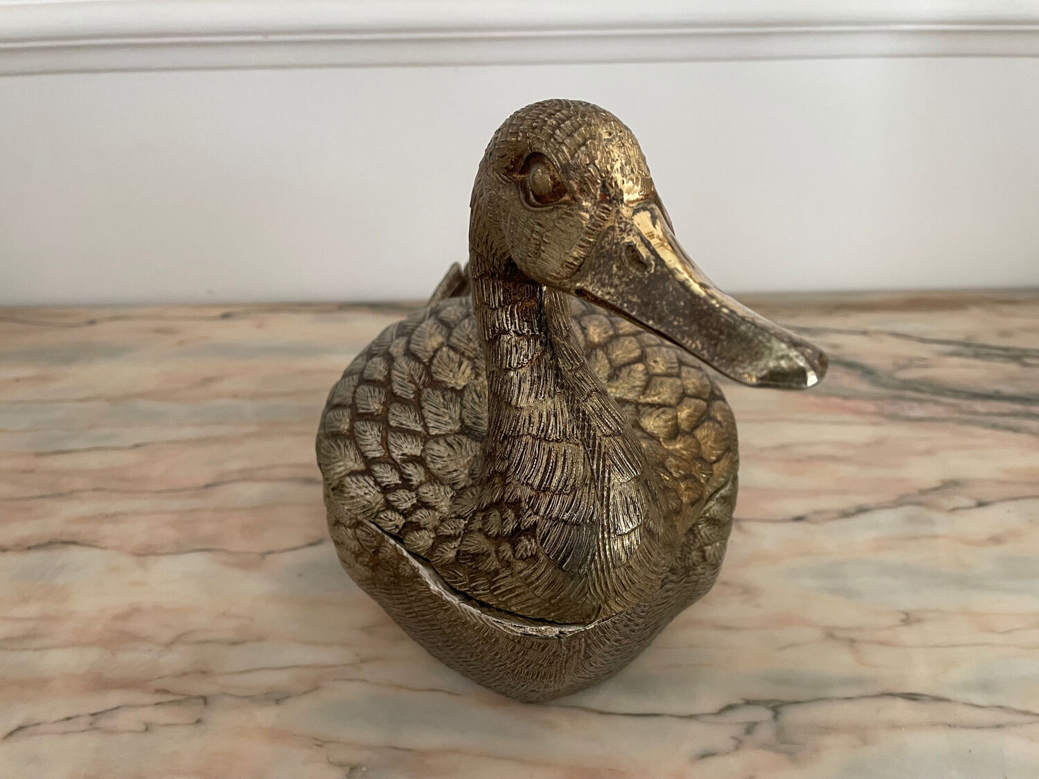 Metal duck ice bucket