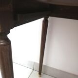 Pull-out tables on marble