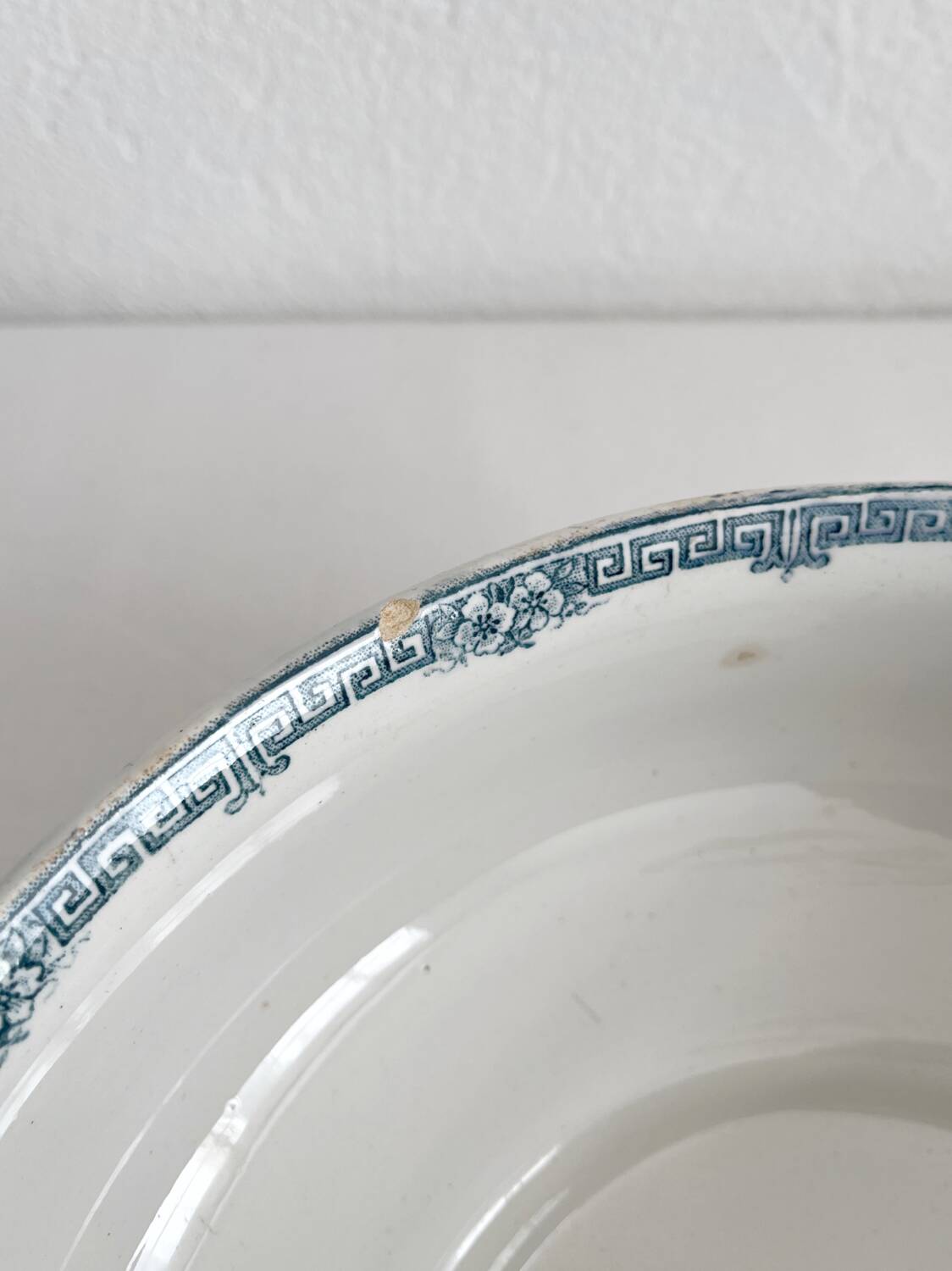 Antique ironware salad bowl “Lucy” Saint Amand