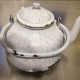Enamelled sheet metal kettle