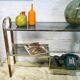 Console vintage en bois et métal doré