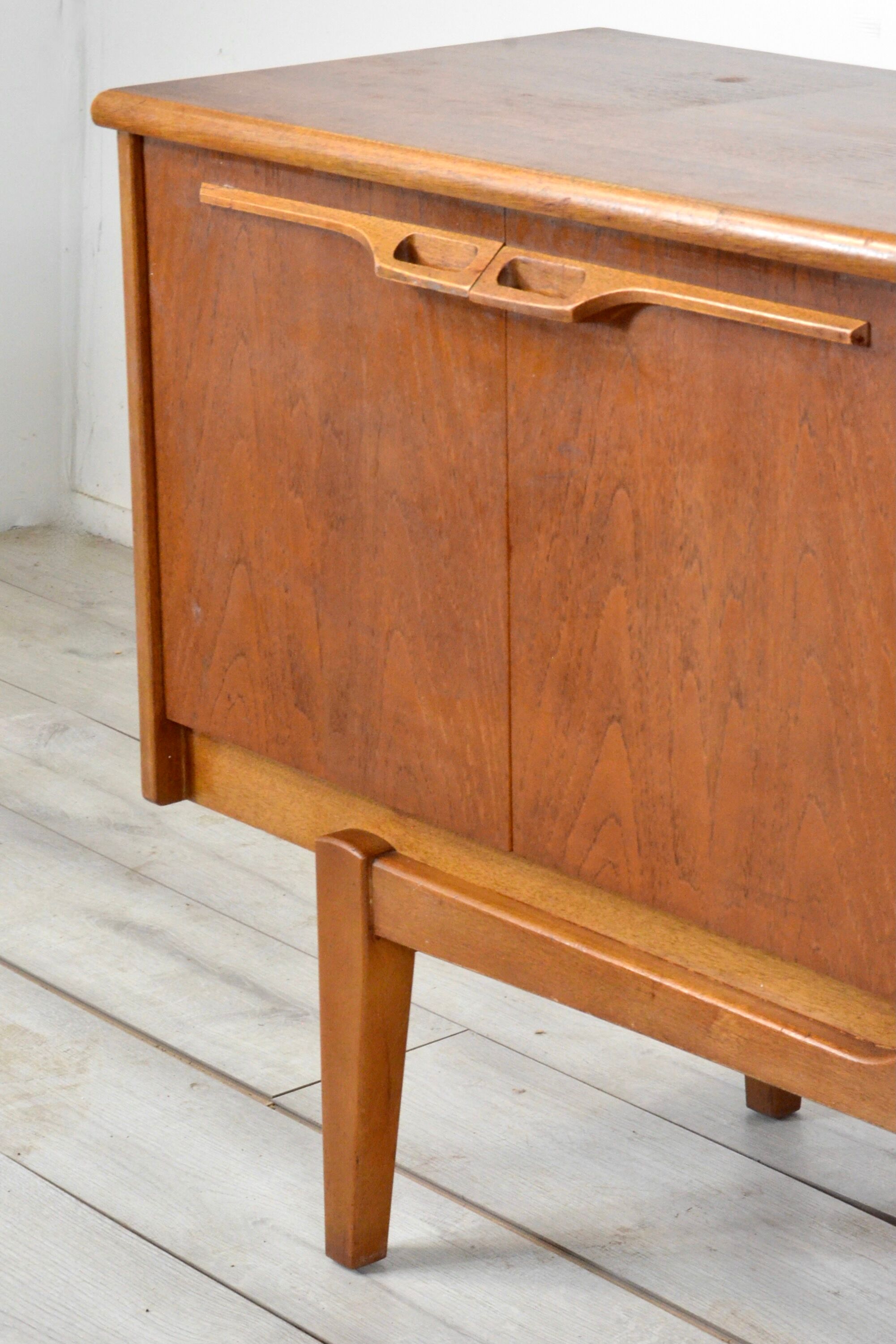 Midcentury teak sideboard / long john by jentique
