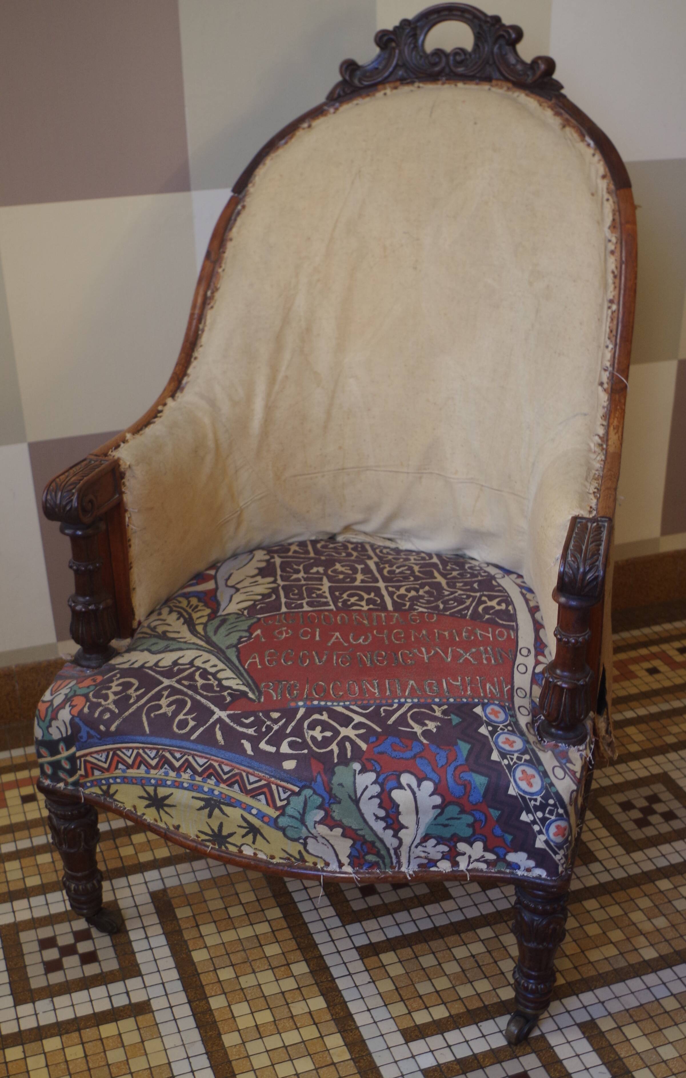Toad chair