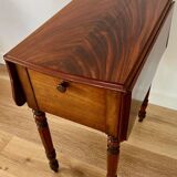 Table de chevet XIXème siècle en acajou
