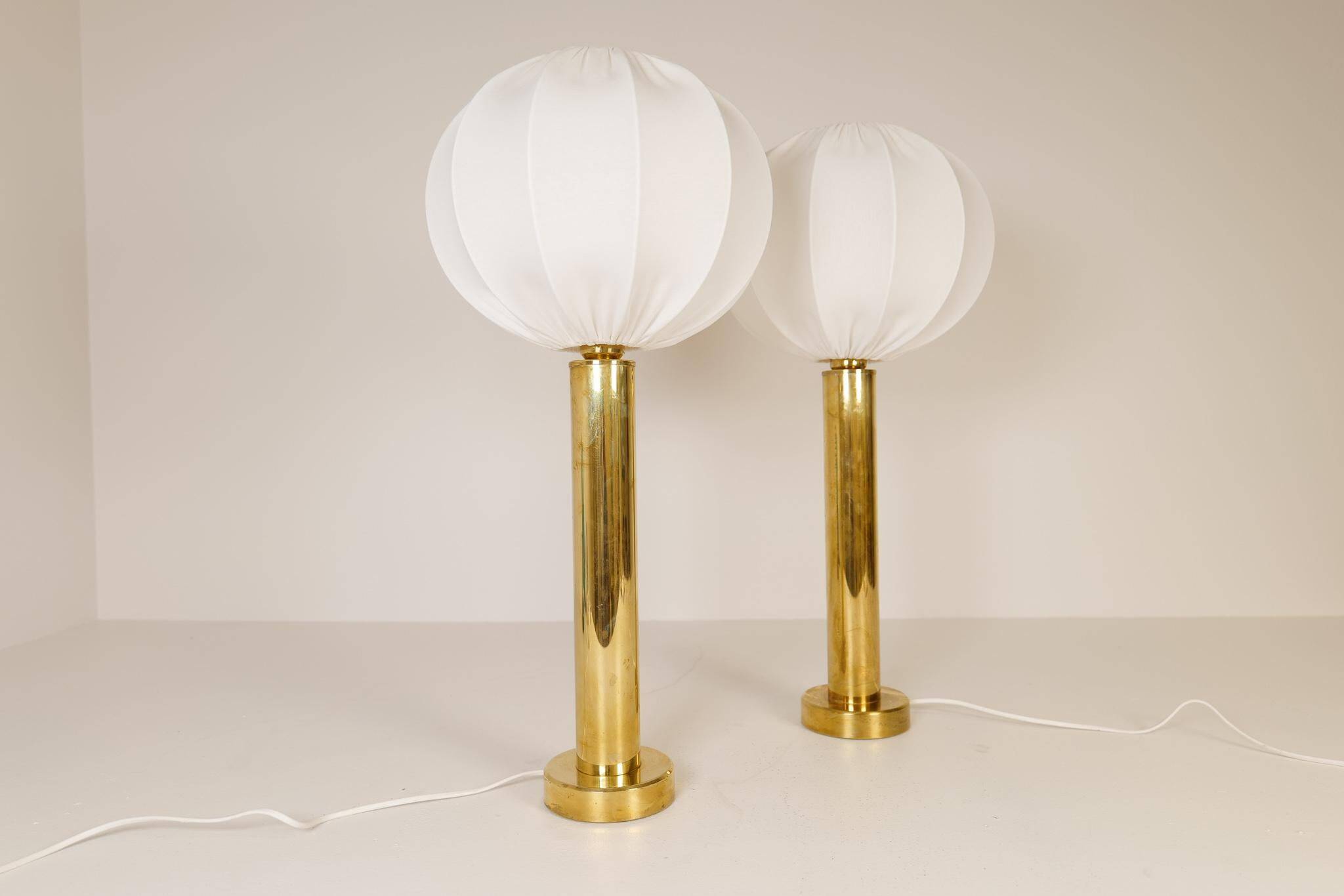 Pair of mid-century brass table lamps by Kosta Elarmatur, Sweden, 1960s.