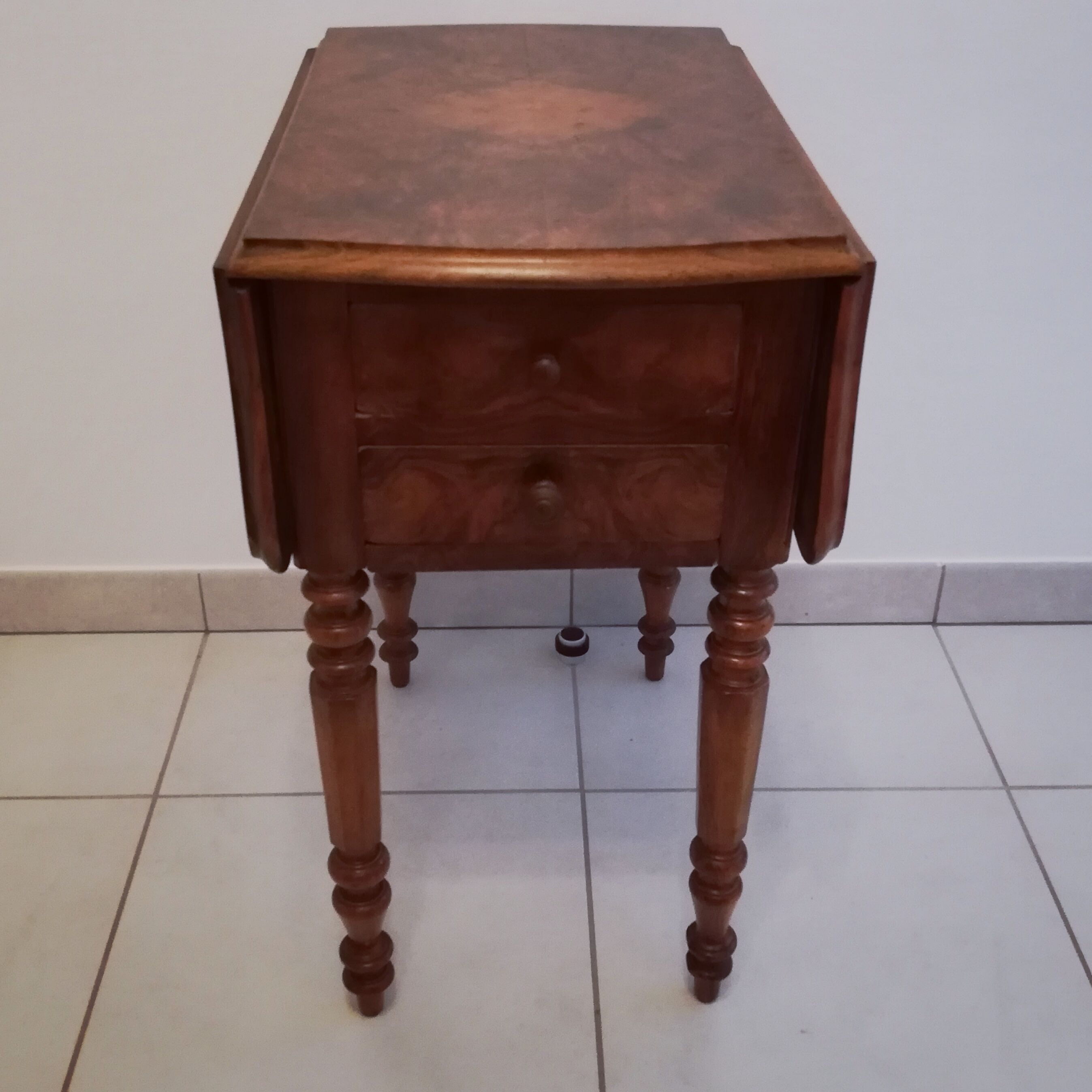 Bedside table with shutters/rabats