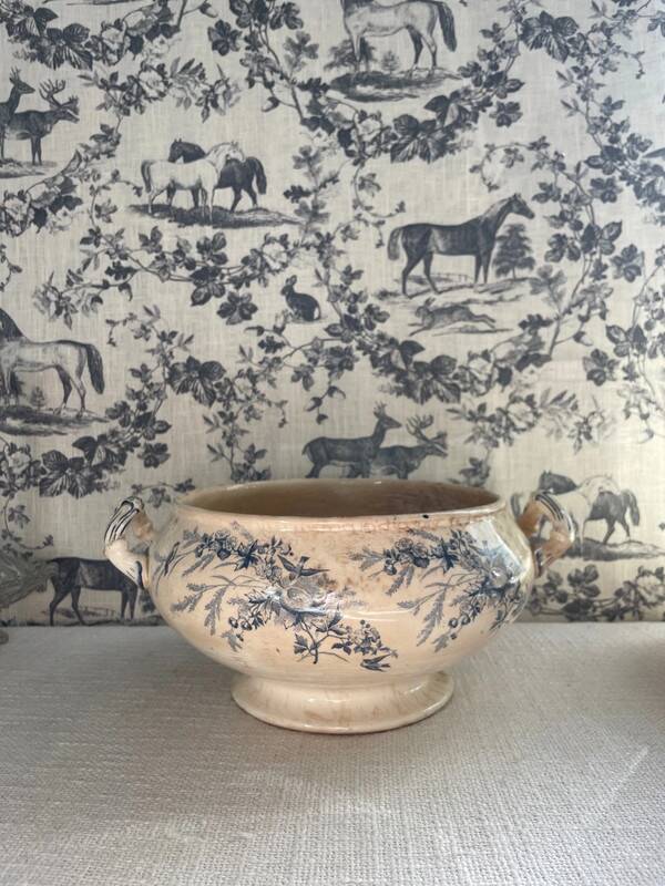 Old soup tureen Linotte model Creil & Montereau