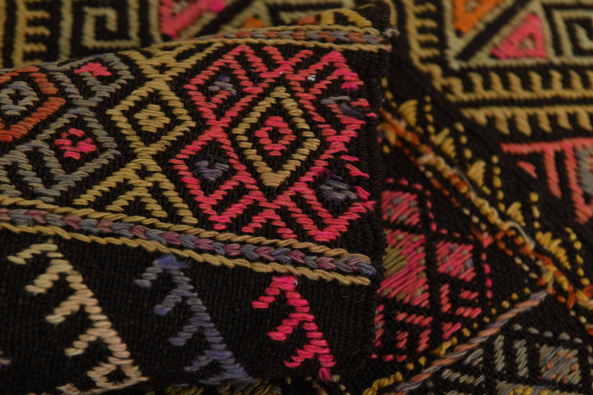 6x7 Turkish Vintage Kilim Rug, 180x207Cm