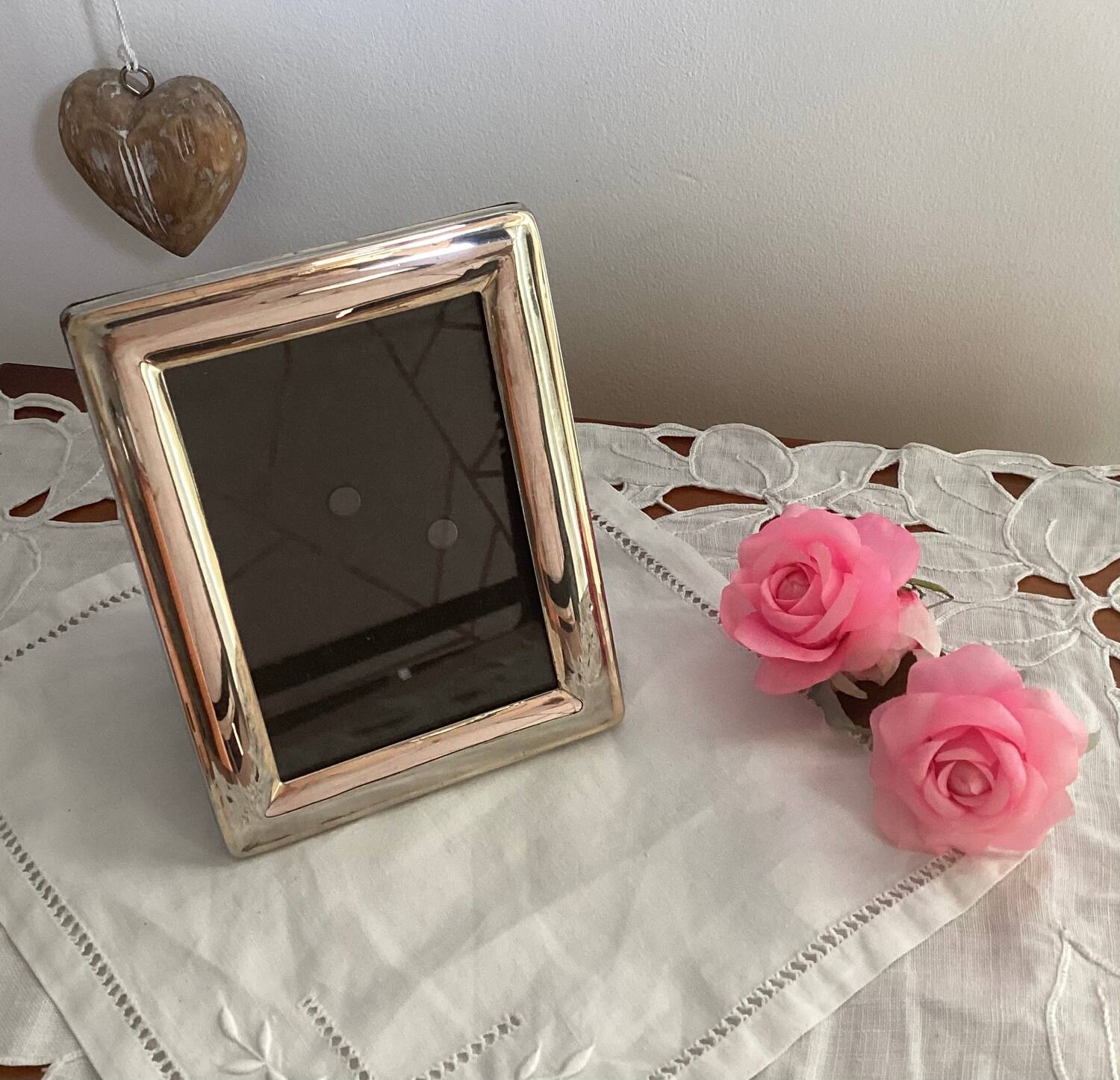 Small photo frame to stand