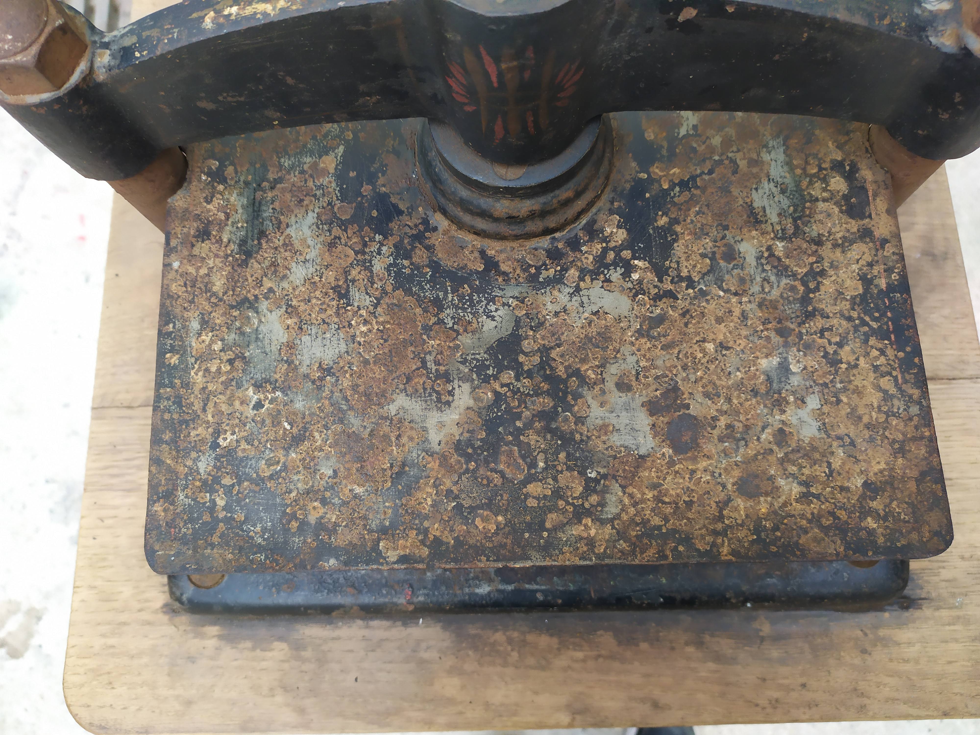 Press craft furniture