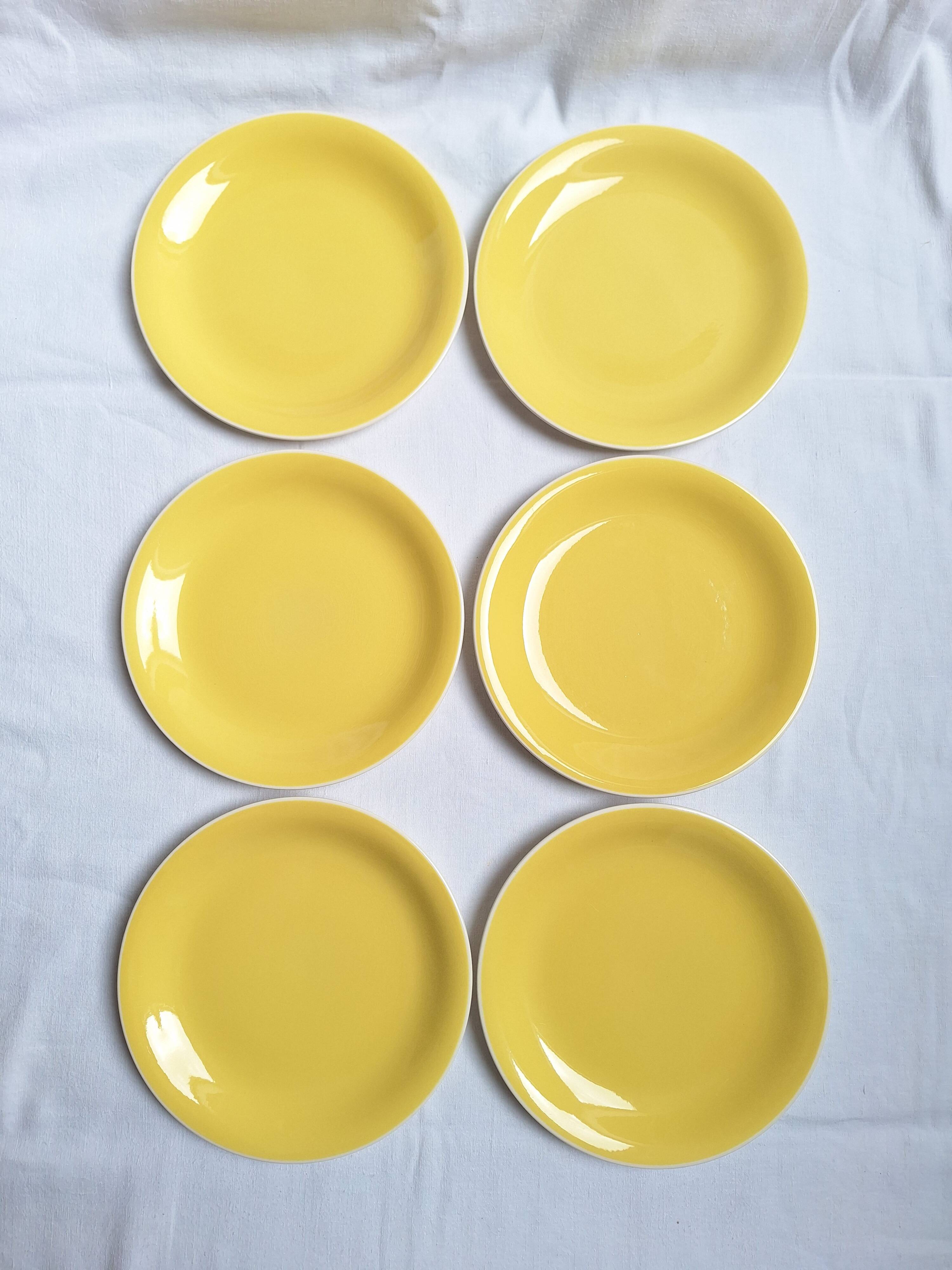 Villeroy & Boch yellow dinner plates