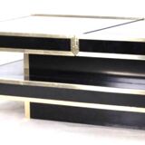 Coffee table in brass and lacquered glass, table circa 1979