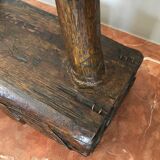 Tabouret tripode brutaliste