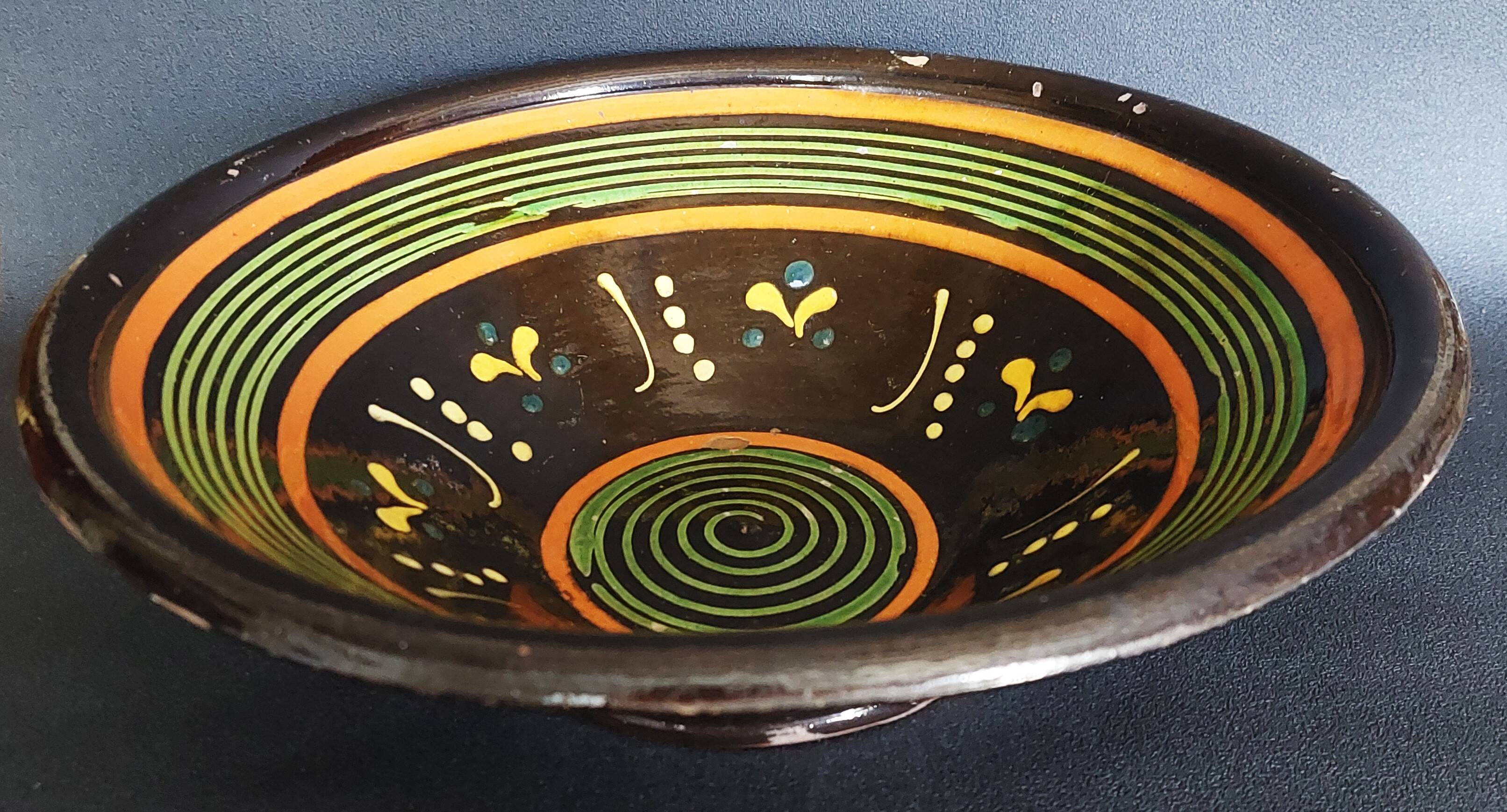 Glazed terracotta bowl, Savoy pottery from Marnaz, 20th century