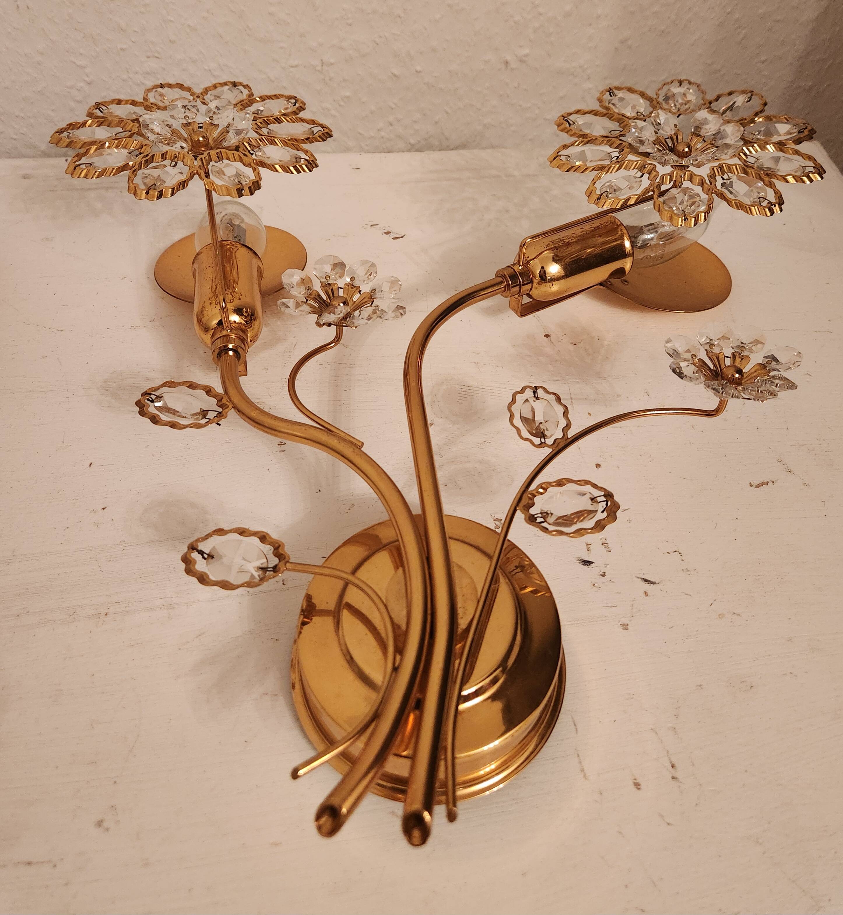 Set Hollywood Regency Wandlampe vergoldet Messing Swarovski-Kristalle Palwa