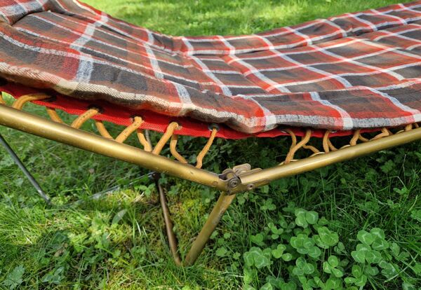 Lit d'appoint, bain de soleil matelassé, Lafuma vintage 1970