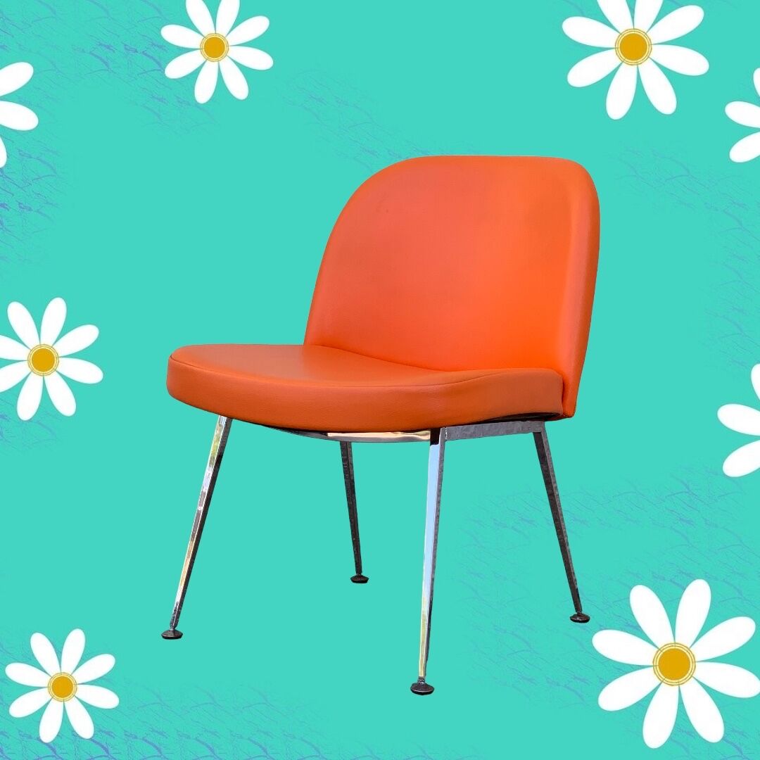 Chauffeuse vintage orange skaï et chrome 1970