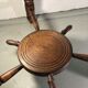 Table basse moderniste en bois tourné, années 1950