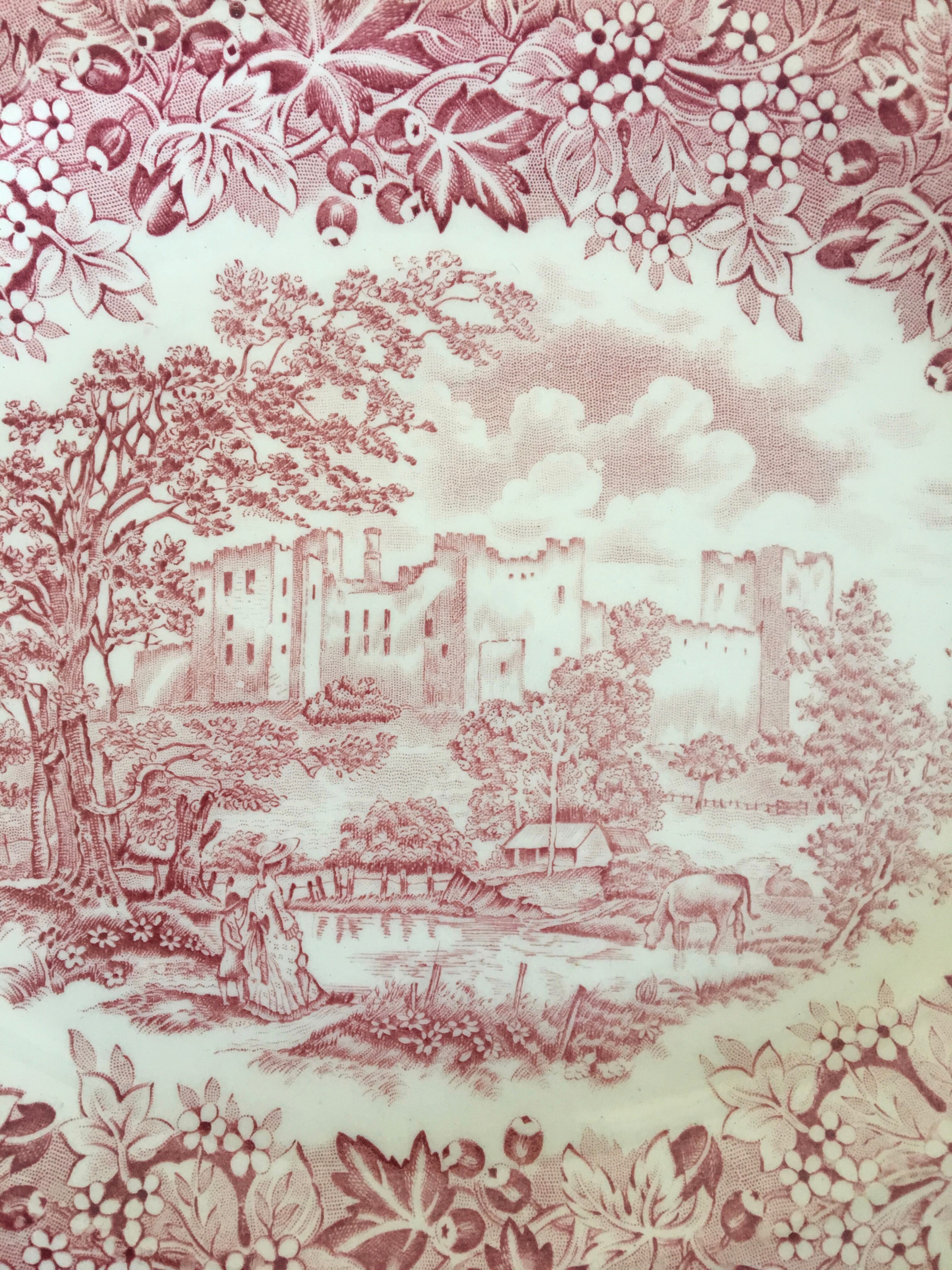 Oval dish in English earthenware