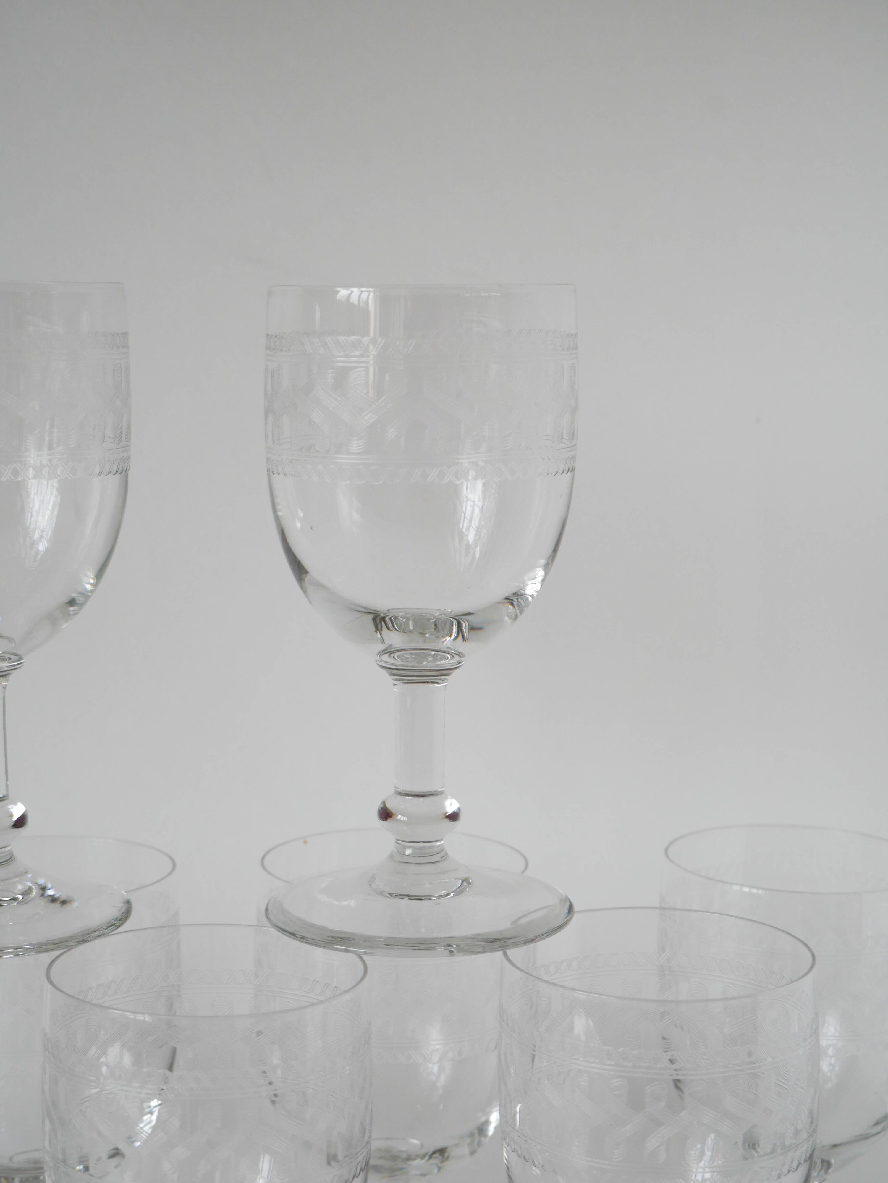 Set of 9 old wine glasses engraved in blown glass, early 20th century