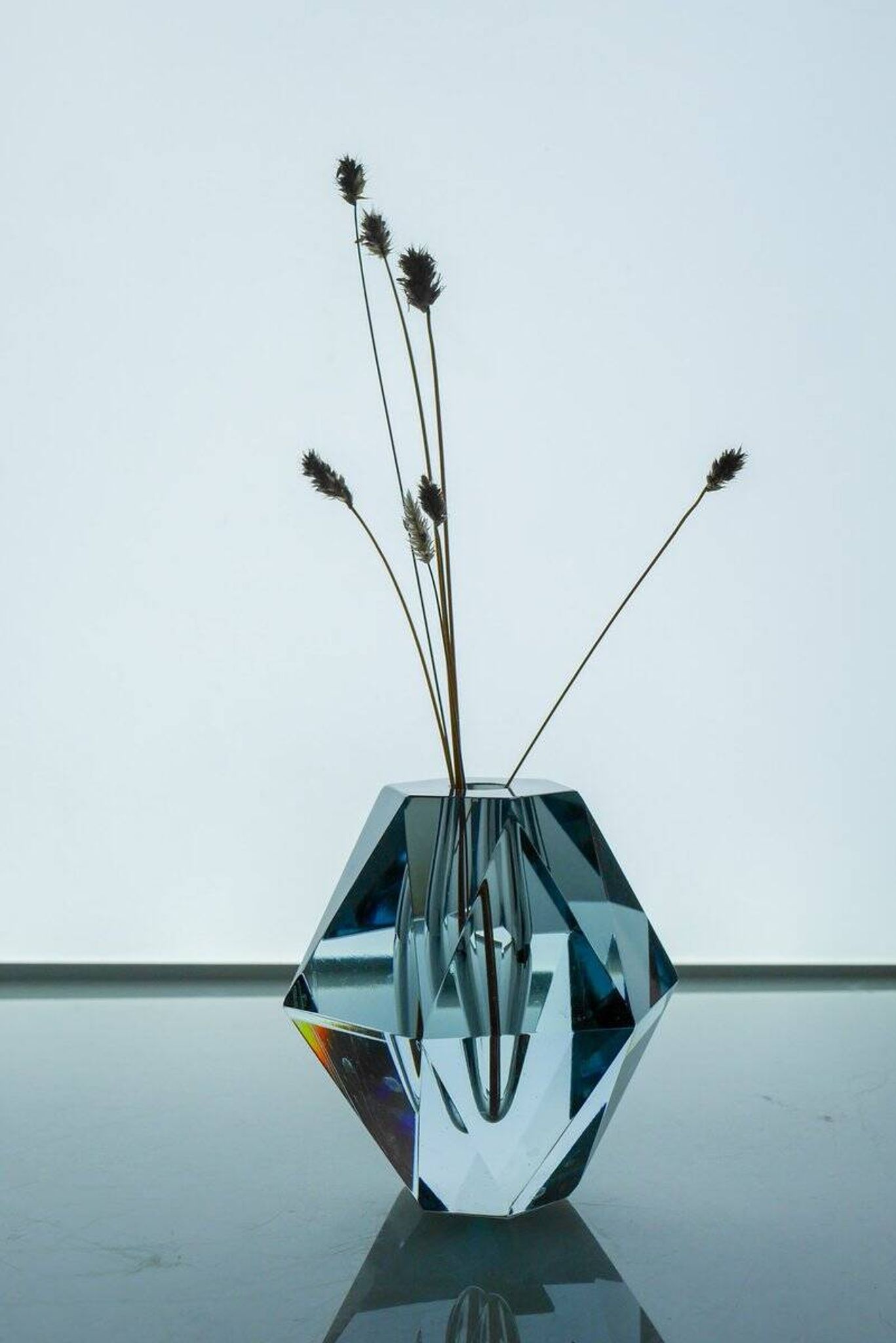 Vase en cristal en forme de diamant de Strömbergshyttan