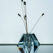 Vase en cristal en forme de diamant de Strömbergshyttan