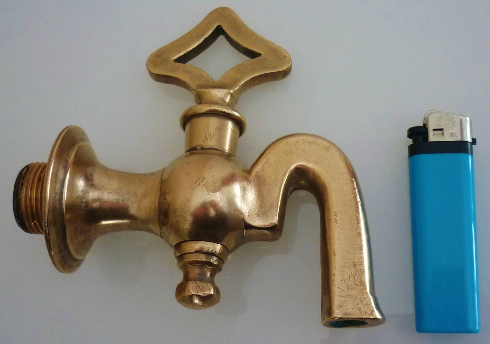 Old fountain tap for garden in brass, 4 parts
