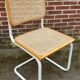 Chaise Cesca modèle b32 en blanc et bois par Marcel Breuer