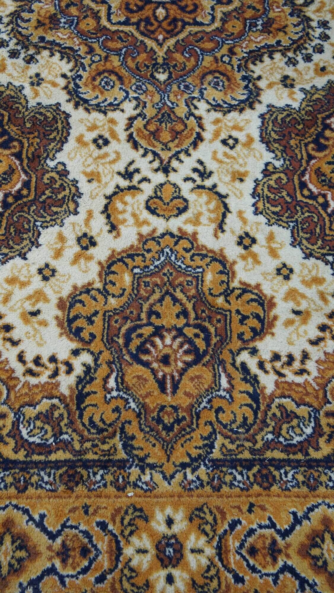 Rug in Predominantly Brown and Yellow Tones – 235x170 cm