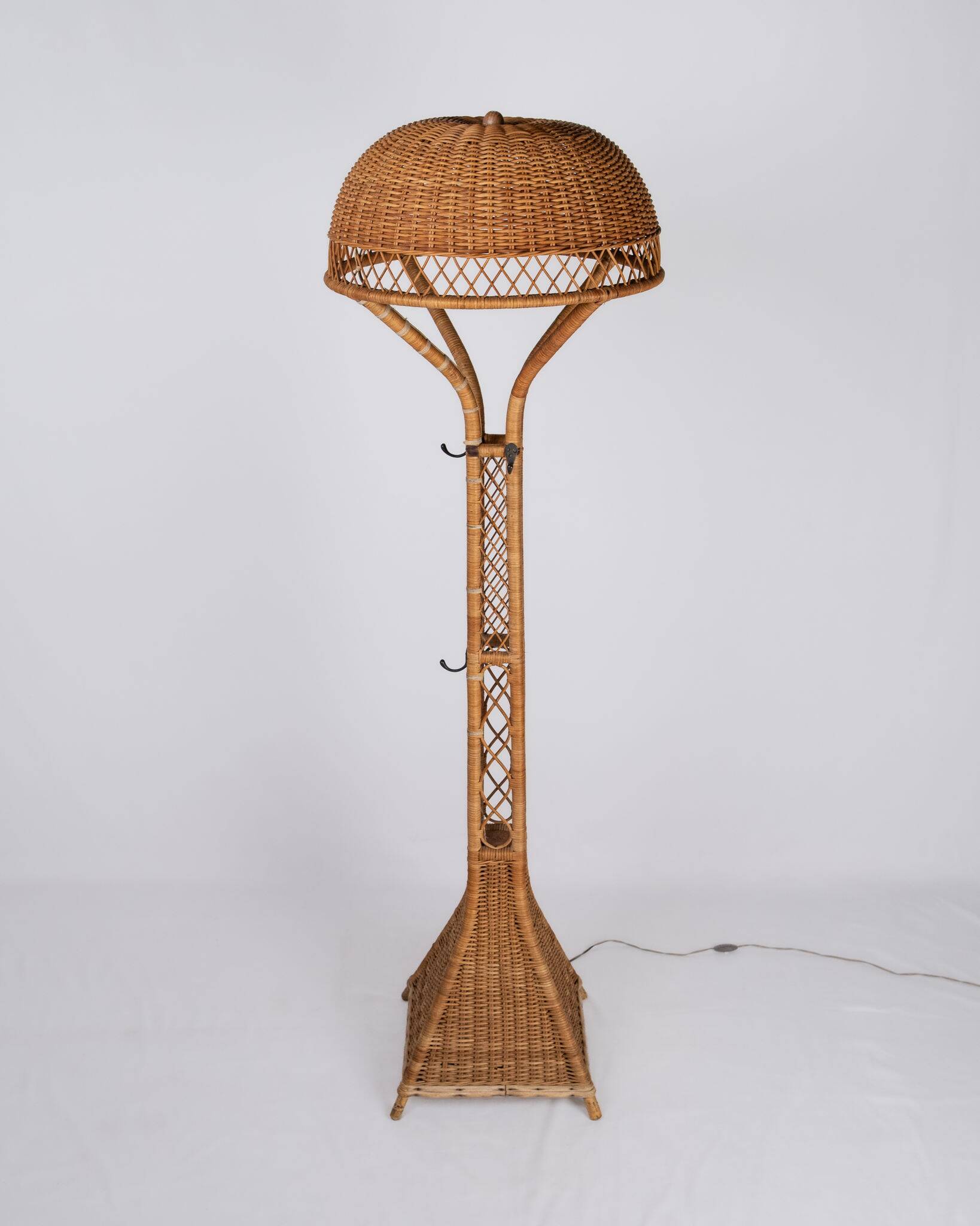 Large Italian wicker floor lamp, 1960s