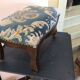 Footrest in wood and fabrics