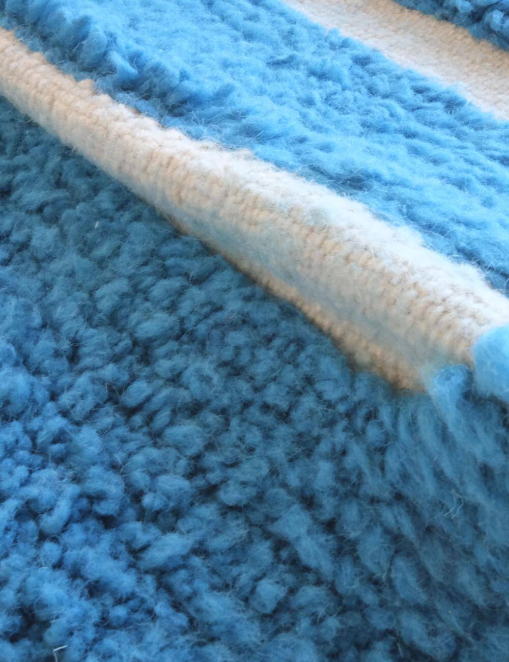 Contemporary Blue Rug - 271 x 218 cm