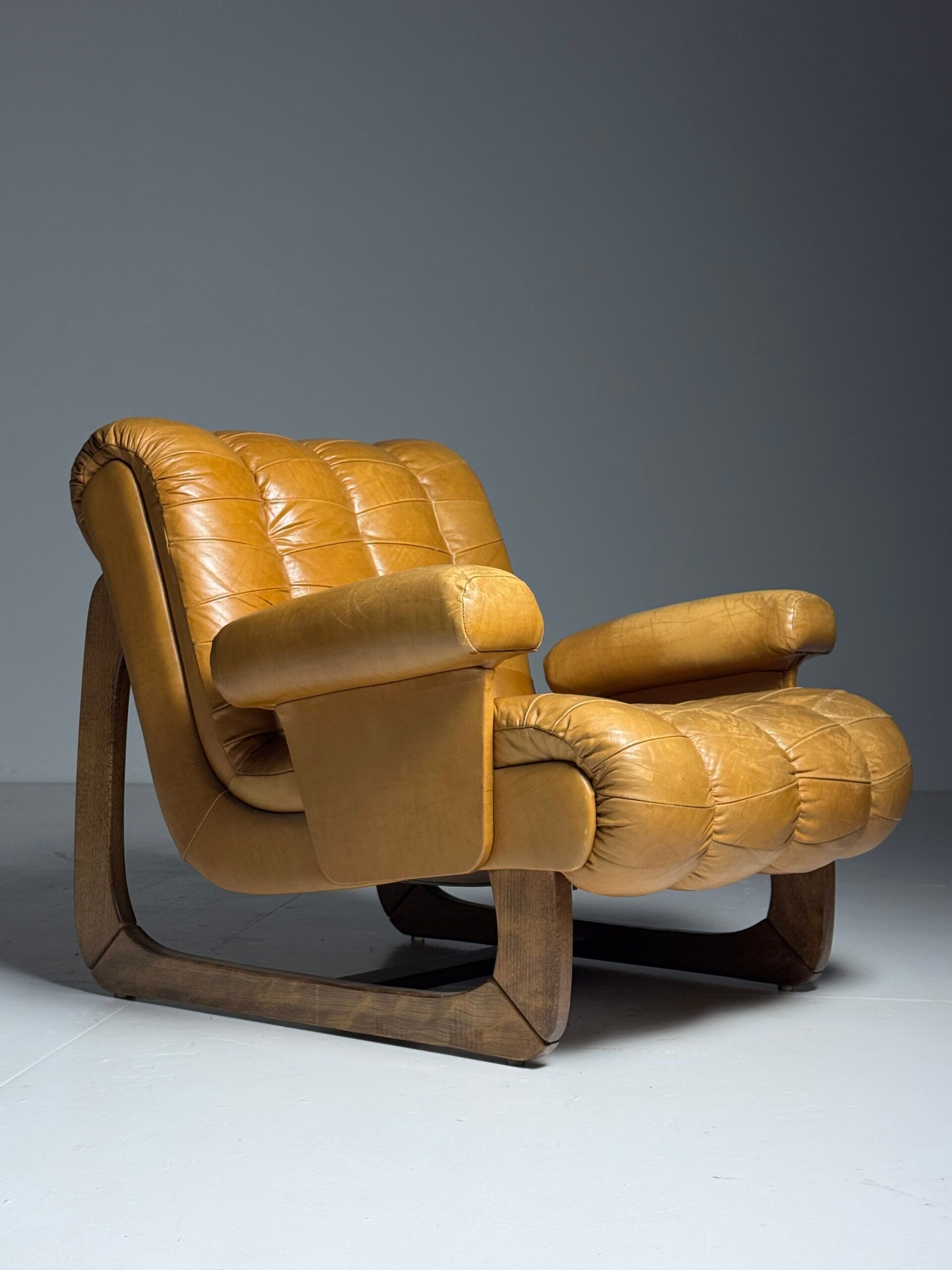 Vintage Italian armchairs 1970-1980