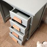 Child desk