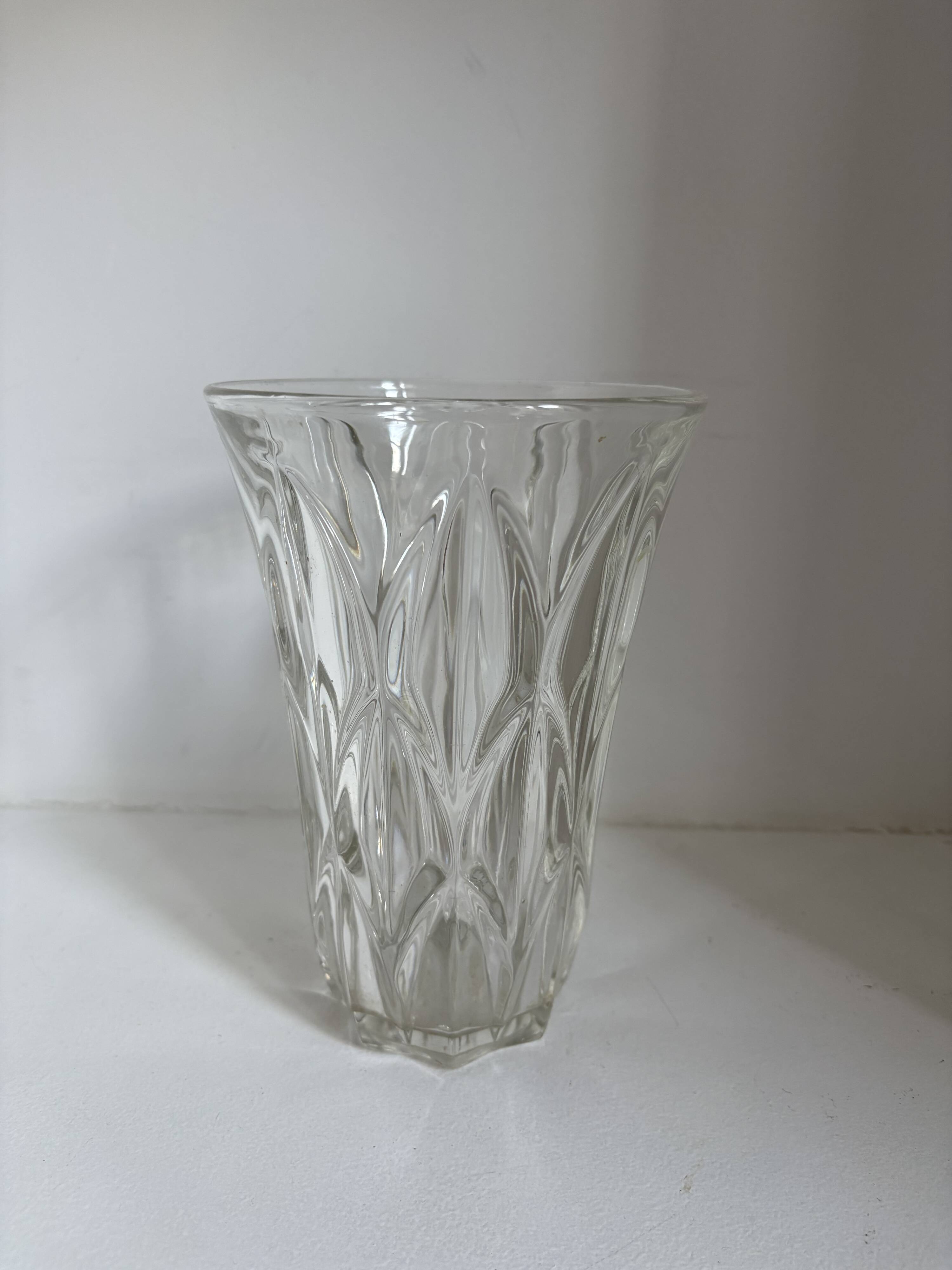 Set of 13 decorative items