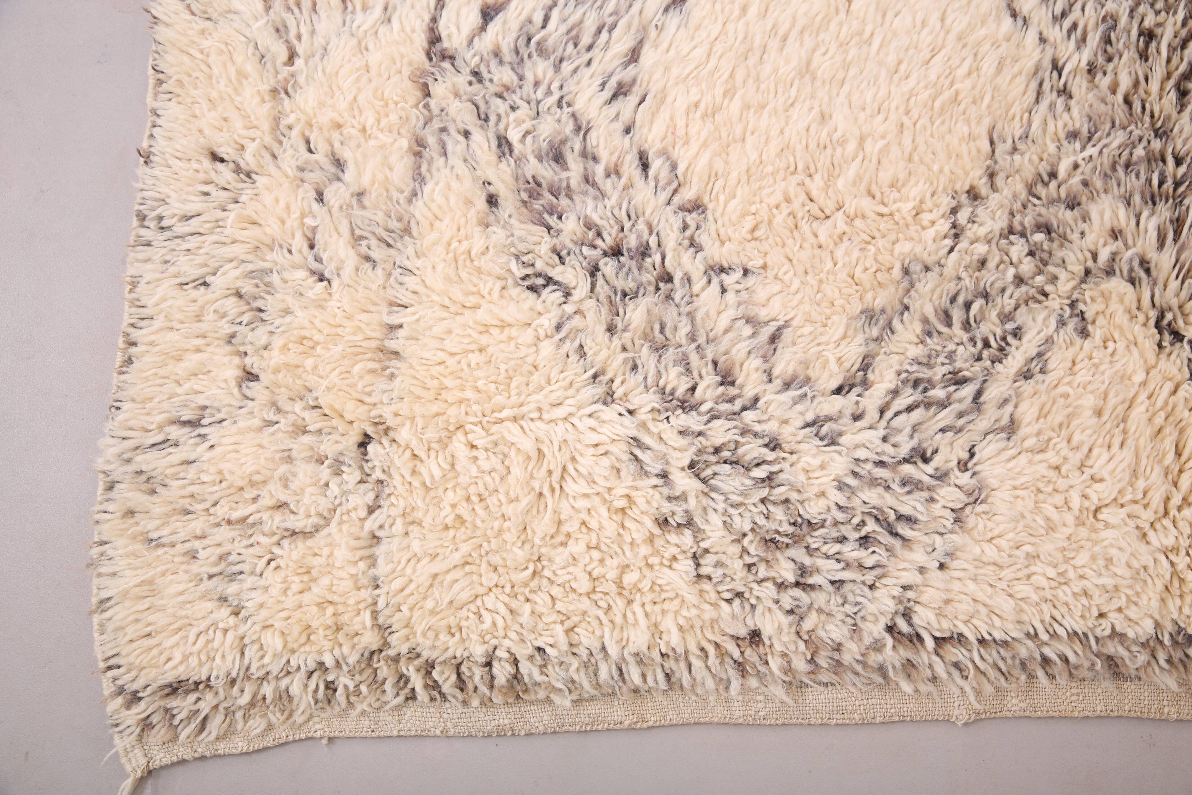 Vintage Beni Ourain rug Handmade 190 x 267 cm - Moroccan Berber Wool Rug