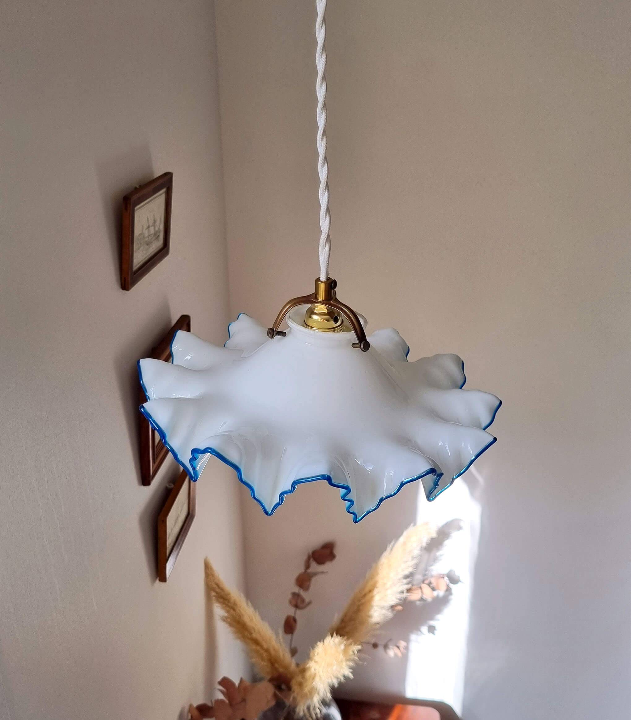 Narcissus pendant light