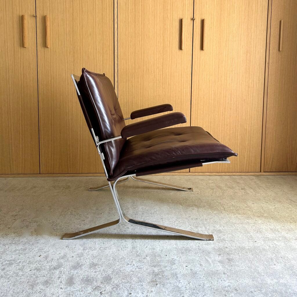 Airborne chairs - Joker -