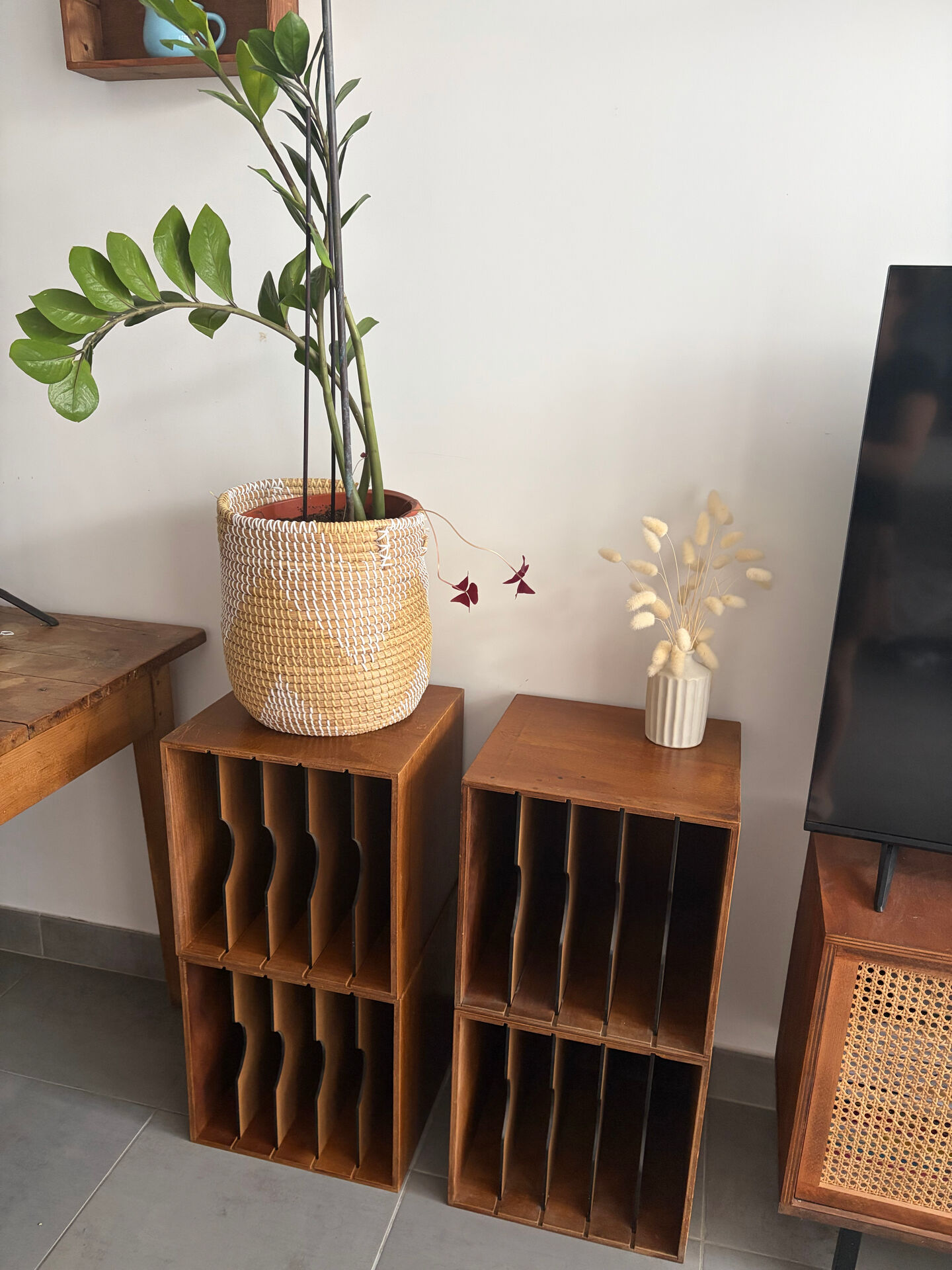 Set of 4 vintage wooden vinyl boxes