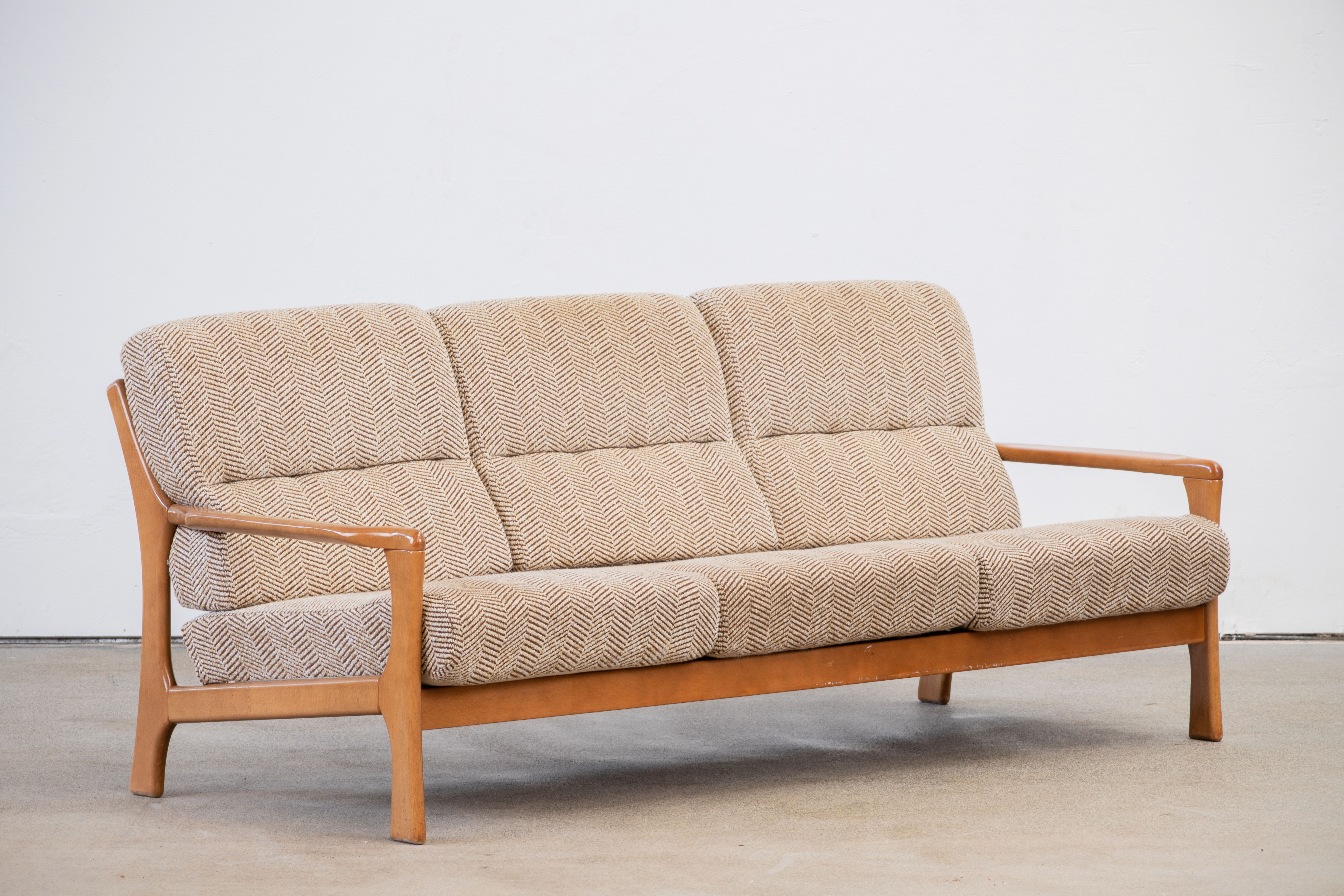 Vintage Scandinavian Sofa – 195 cm