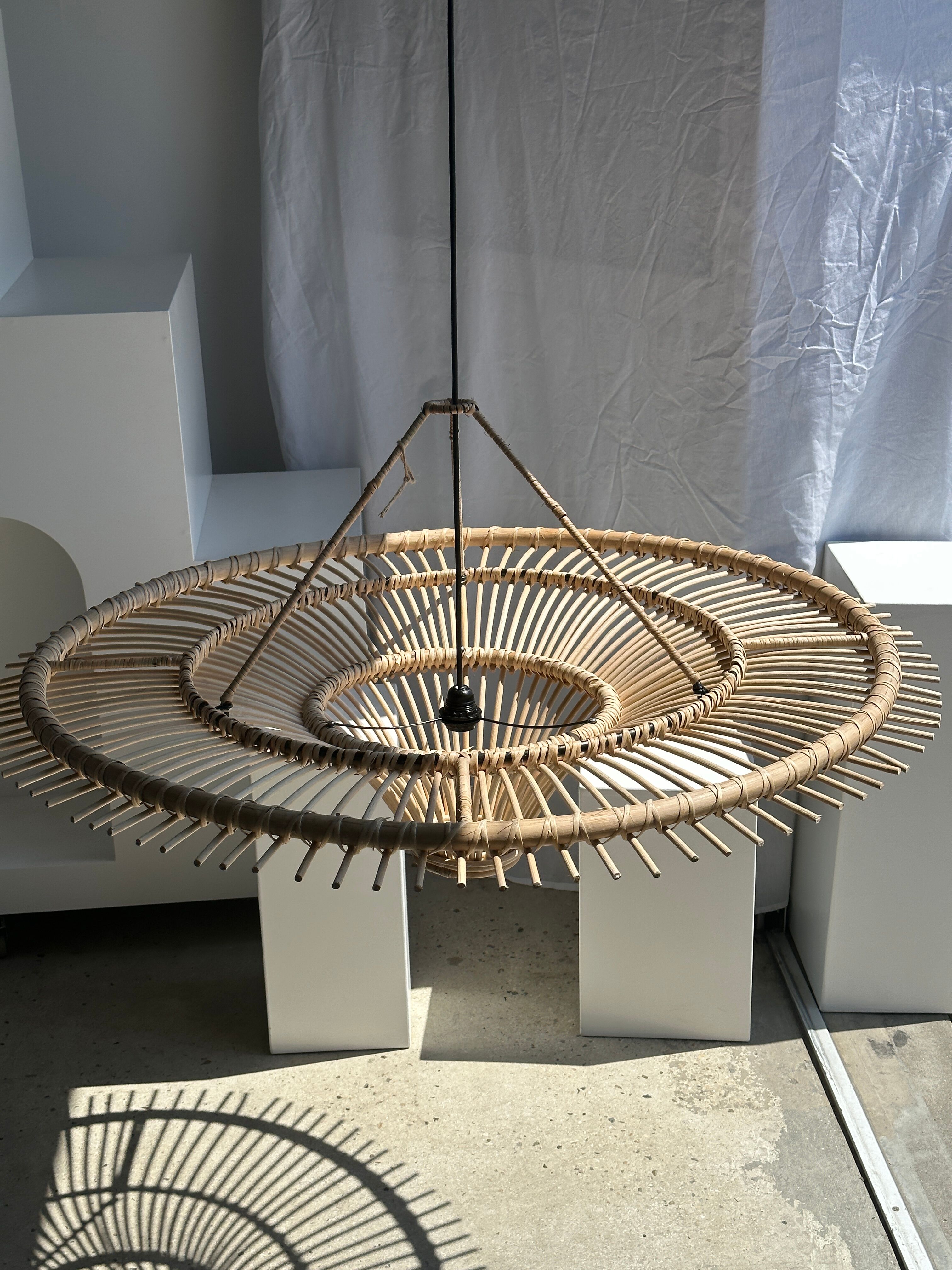 Suspension rattan saucer iron frame D:120 H:60